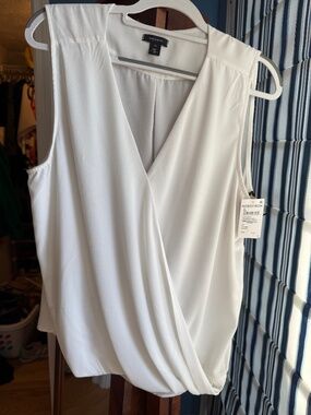 White Crossover sleeveless blouse - Size  XL, NWT